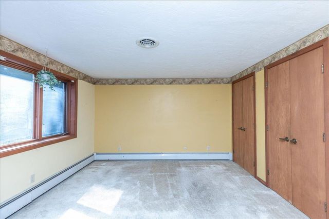 69 Peaslee Road, Merrimack, NH 03054