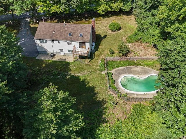 69 Peaslee Road, Merrimack, NH 03054