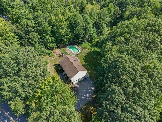 69 Peaslee Road, Merrimack, NH 03054