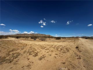 26 Colusa Rd., Apple Valley, CA 92307