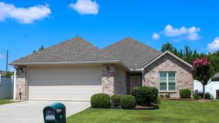90 Cottage Dr., Hattiesburg, MS 39402