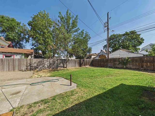 4812 N Nelson St, Spokane, WA 99207