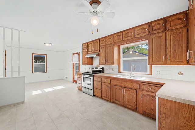 2850 N Meridian Ave, Wichita, KS 67204