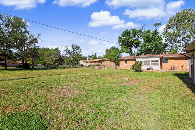 2850 N Meridian Ave, Wichita, KS 67204