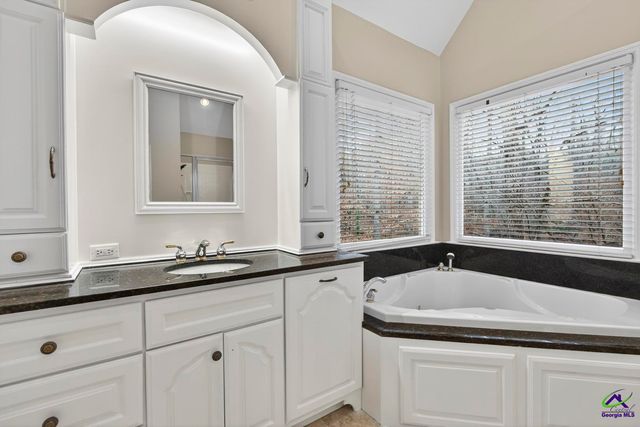 208 Huntington Court, Macon, GA 31210