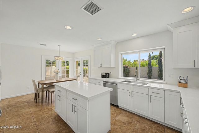 2445 S CATARINA --, Mesa, AZ 85202