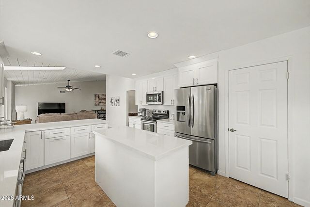 2445 S CATARINA --, Mesa, AZ 85202
