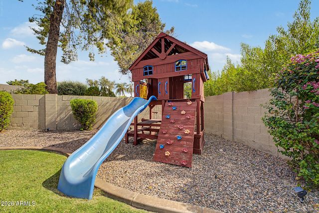 2445 S CATARINA --, Mesa, AZ 85202
