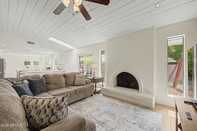 2445 S CATARINA --, Mesa, AZ 85202