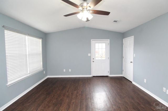 2709 Chicago Ct, Pensacola, FL 32526