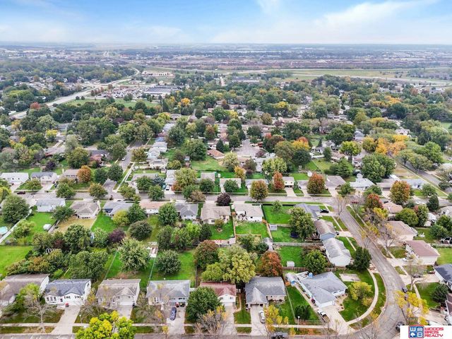 1700 W Plum Street, Lincoln, NE 68522