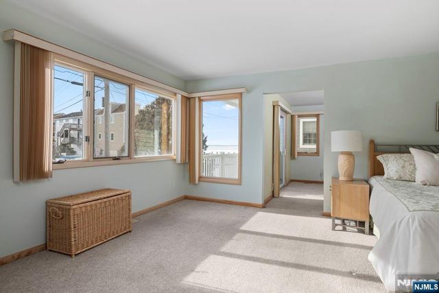 25 W Bayberry Drive, Beach Haven, NJ 08008