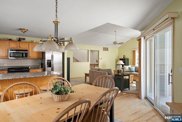 25 W Bayberry Drive, Beach Haven, NJ 08008