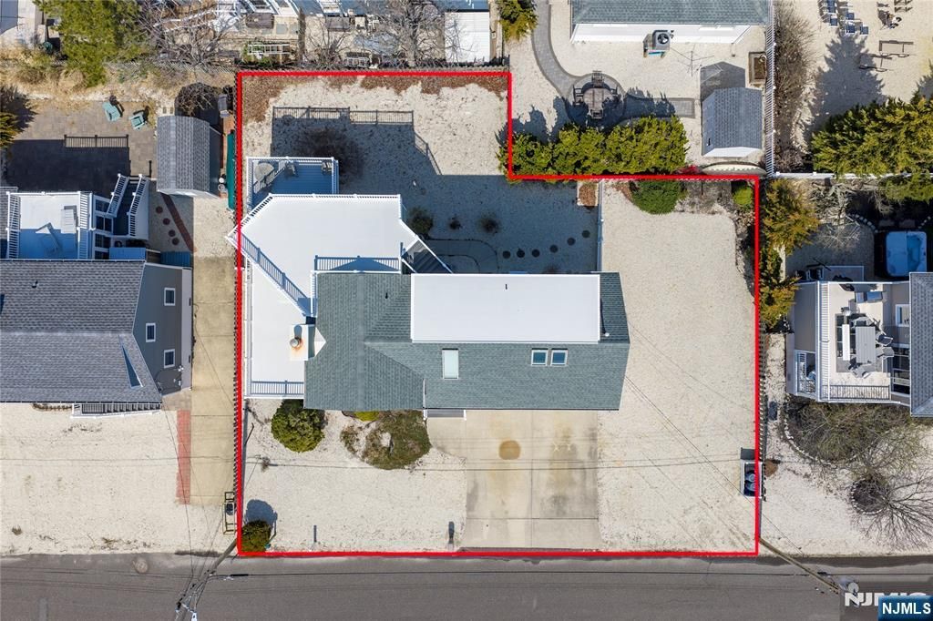 25 W Bayberry Drive, Beach Haven, NJ 08008