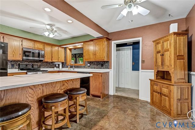 9902 Royerton Dr, Henrico, VA 23228