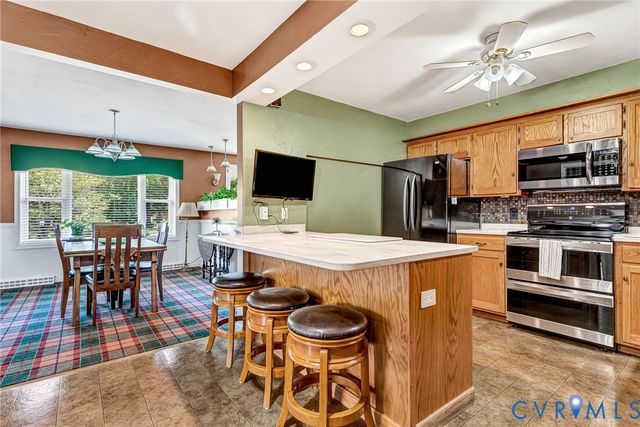 9902 Royerton Dr, Henrico, VA 23228
