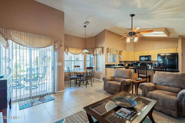 9023 W Lisbon Lane, Peoria, AZ 85382