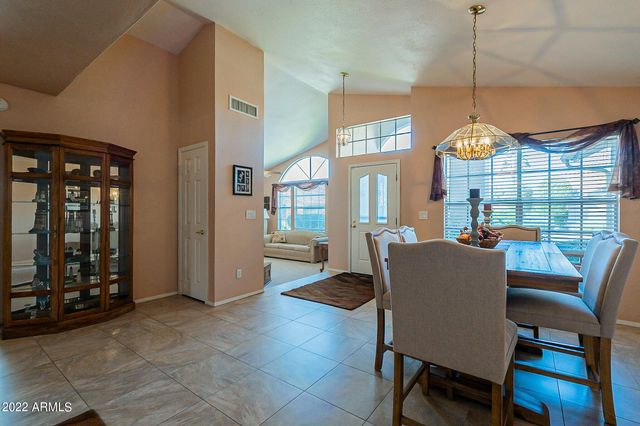 9023 W Lisbon Lane, Peoria, AZ 85382