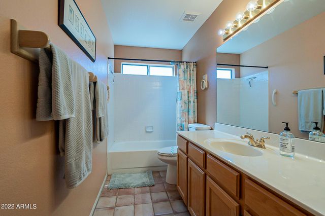 9023 W Lisbon Lane, Peoria, AZ 85382