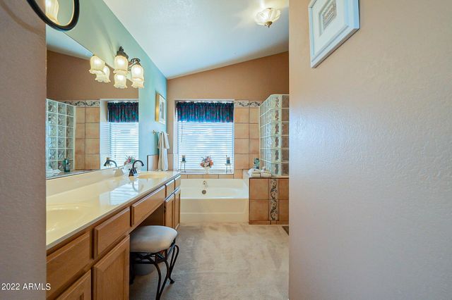 9023 W Lisbon Lane, Peoria, AZ 85382