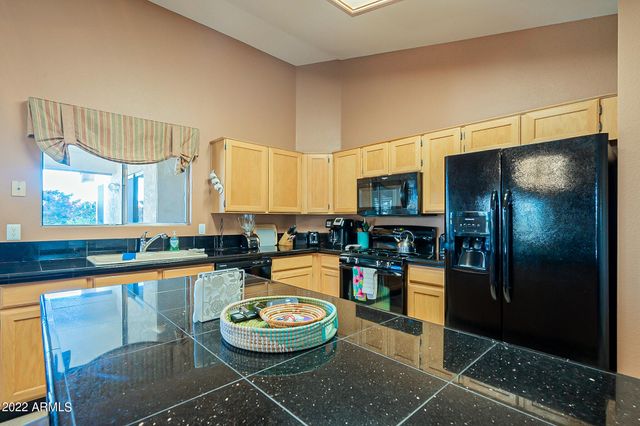 9023 W Lisbon Lane, Peoria, AZ 85382