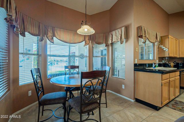 9023 W Lisbon Lane, Peoria, AZ 85382