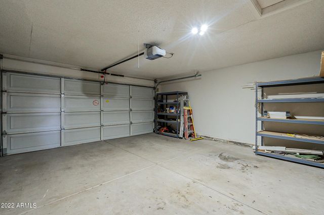 9023 W Lisbon Lane, Peoria, AZ 85382