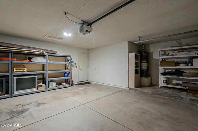 9023 W Lisbon Lane, Peoria, AZ 85382