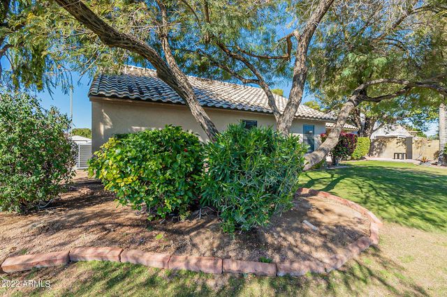 9023 W Lisbon Lane, Peoria, AZ 85382