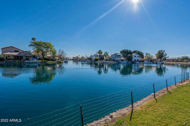 9023 W Lisbon Lane, Peoria, AZ 85382