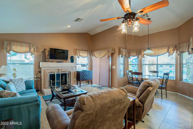 9023 W Lisbon Lane, Peoria, AZ 85382