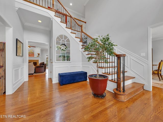 142 Center Park Lane, Oak Ridge, TN 37830