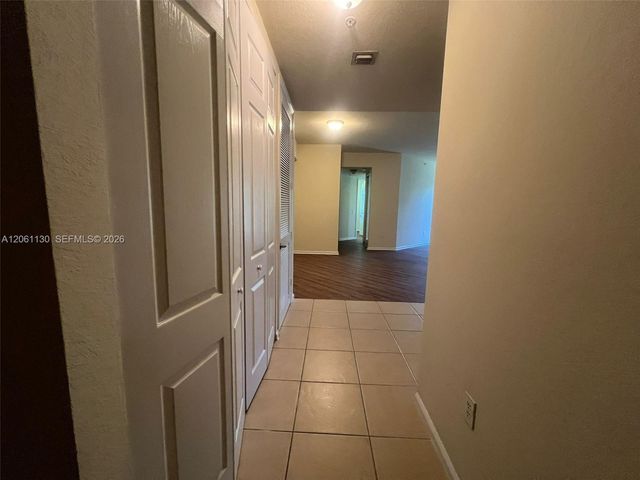 3500 Oaks Clubhouse Drive 207, Pompano Beach, FL 33069