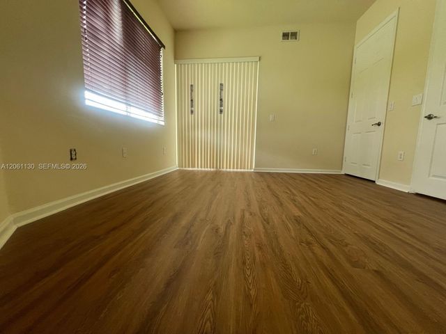 3500 Oaks Clubhouse Drive 207, Pompano Beach, FL 33069
