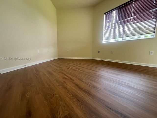 3500 Oaks Clubhouse Drive 207, Pompano Beach, FL 33069