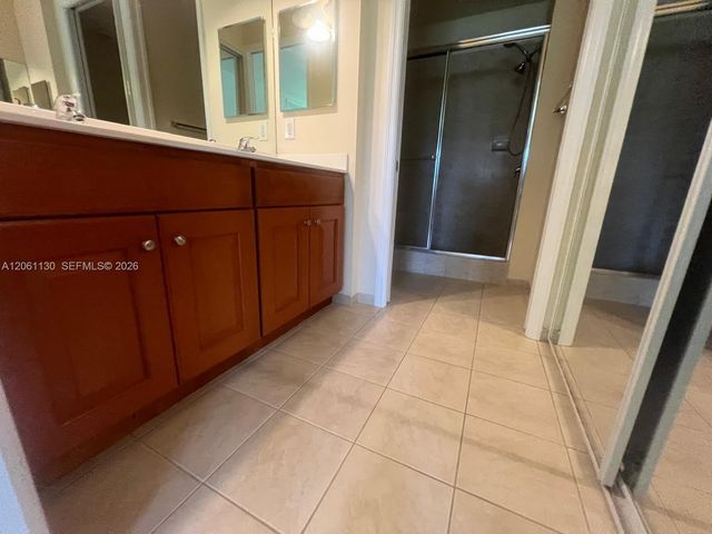 3500 Oaks Clubhouse Drive 207, Pompano Beach, FL 33069