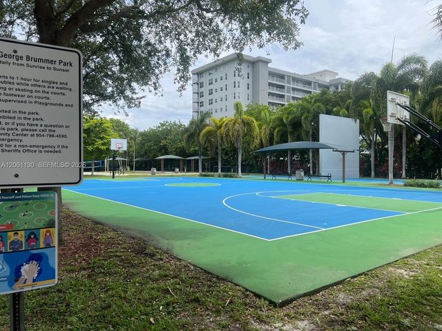 3500 Oaks Clubhouse Drive 207, Pompano Beach, FL 33069