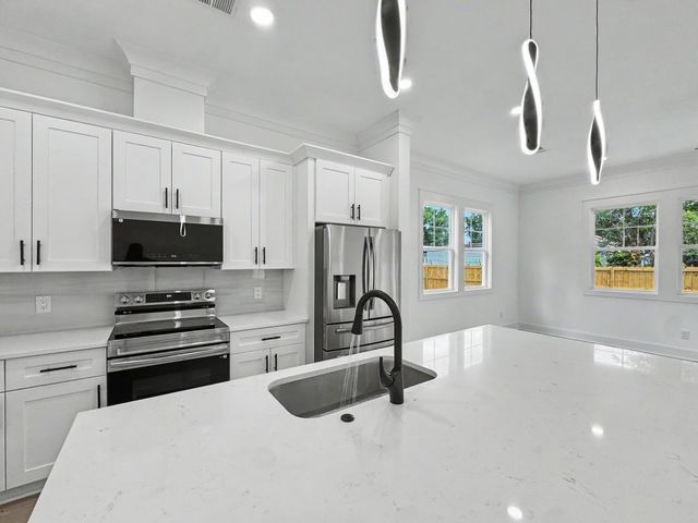 2629 Bonds Avenue, North Charleston, SC 29405