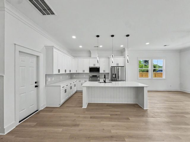 2629 Bonds Avenue, North Charleston, SC 29405