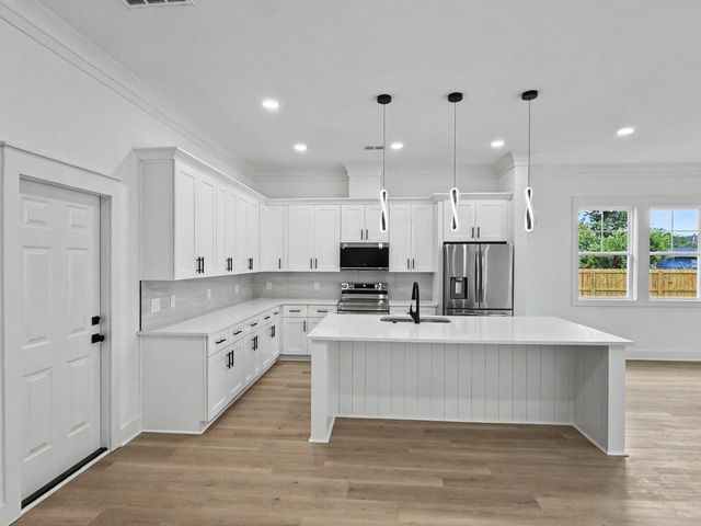 2629 Bonds Avenue, North Charleston, SC 29405