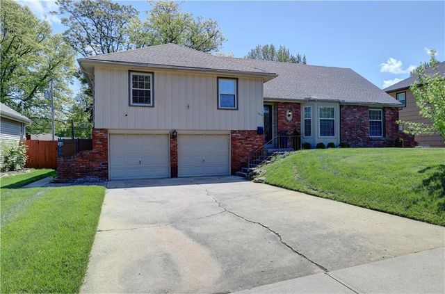 10813 Beacon Avenue, Kansas City, MO 64134