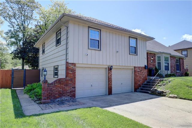 10813 Beacon Avenue, Kansas City, MO 64134