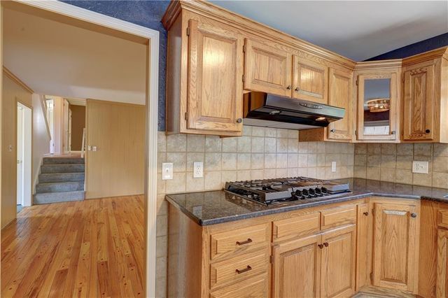 10813 Beacon Avenue, Kansas City, MO 64134