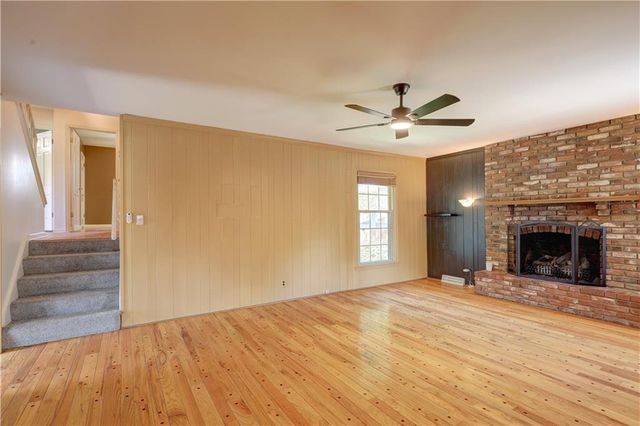 10813 Beacon Avenue, Kansas City, MO 64134