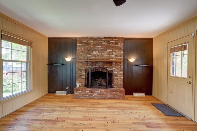 10813 Beacon Avenue, Kansas City, MO 64134