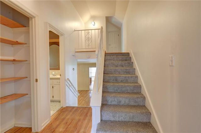 10813 Beacon Avenue, Kansas City, MO 64134