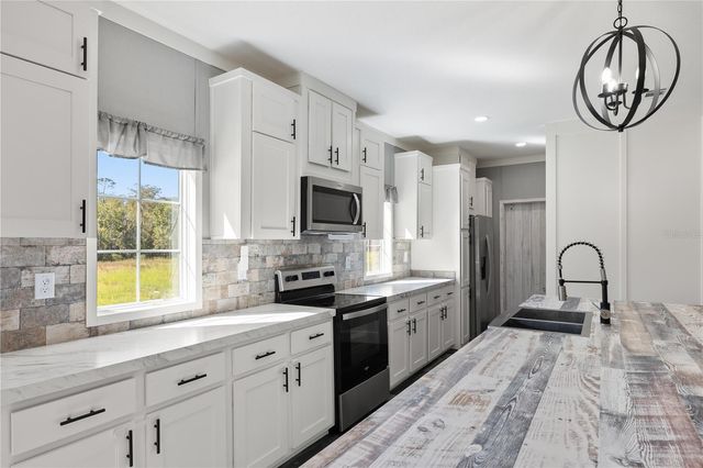 2362 NE COUNTY ROAD 1469, Hawthorne, FL 32640