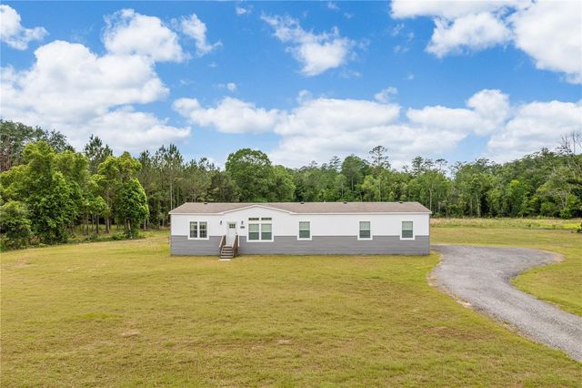 2362 NE COUNTY ROAD 1469, Hawthorne, FL 32640