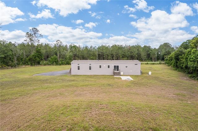 2362 NE COUNTY ROAD 1469, Hawthorne, FL 32640
