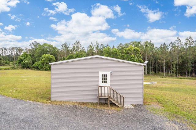 2362 NE COUNTY ROAD 1469, Hawthorne, FL 32640